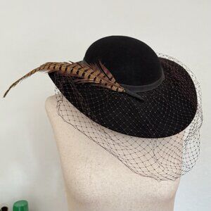 Vintage Sonni of San Francisco Wide-Brim Fascinator Hat Wool Felt Veil Feather